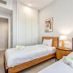 Vivi Homes - Family Retreat - Terrace - Pool - Gym Apartmán