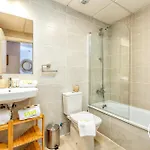 Vivi Homes - Family Retreat - Terrace - Pool - Gym