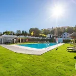 Διαμέρισμα Family Retreat Εστεπόνα