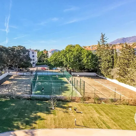 아파트 Vivi Homes - Family Retreat - Terrace - Pool - Gym 에스테포나