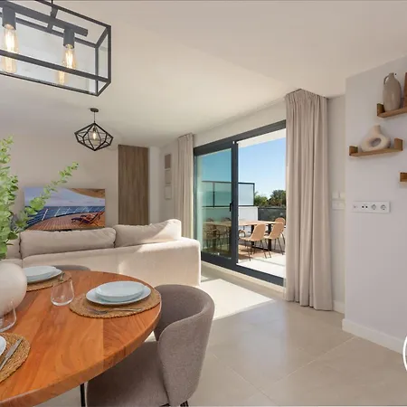 아파트 Vivi Homes - Family Retreat - Terrace - Pool - Gym *