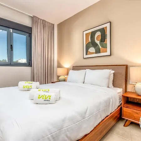 Vivi Homes - Family Retreat - Terrace - Pool - Gym * 에스테포나