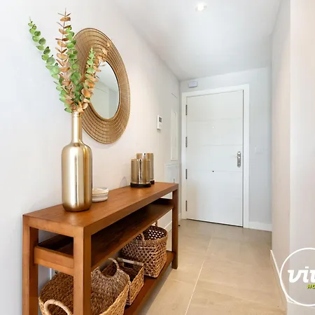 아파트 Vivi Homes - Family Retreat - Terrace - Pool - Gym 에스테포나