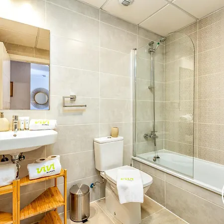 Vivi Homes - Family Retreat - Terrace - Pool - Gym