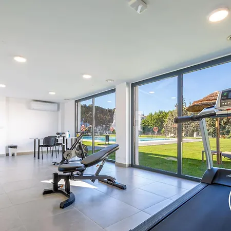 Vivi Homes - Family Retreat - Terrace - Pool - Gym *
